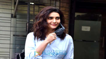 Photos: Karishma Tanna snapped at a clinic in Juhu