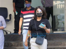 Photos: Neetu Kapoor spotted in Bandra