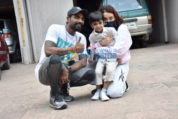 Photos: Remo D’Souza snapped in Versova with wife Photos: Remo D’Souza snapped in Versova with wife