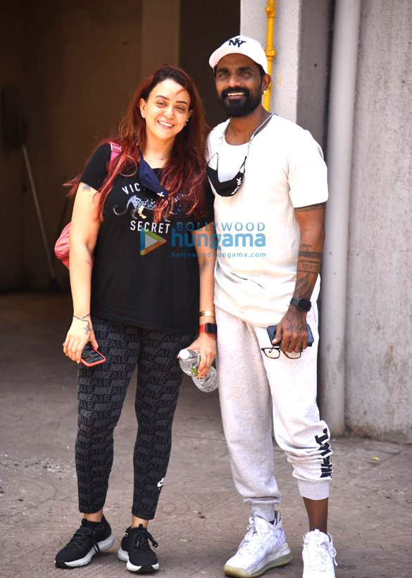 photos remo dsouza snapped with his wife lizelle dsouza at his office in andheri 1