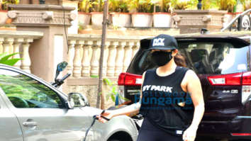 Photos: Sophie Choudry spotted on a morning walk