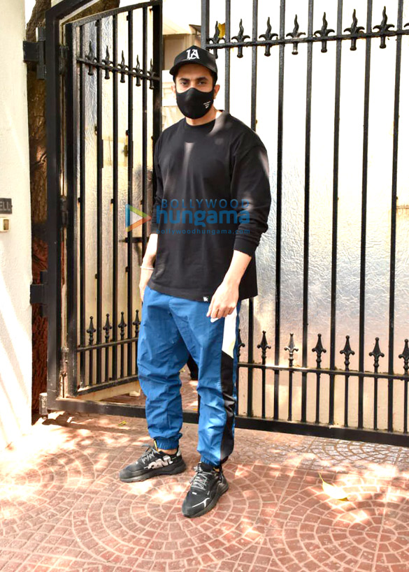 photos sunny singh nijjar snapped at luv ranjans office in juhu 3