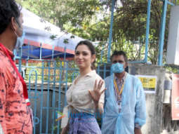 Photos: Tamannaah Bhatia spotted at shoot location in Bandra