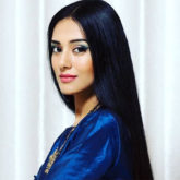 Amrita Rao shares a BTS picture from the sets of Masti as the film completed 17 years