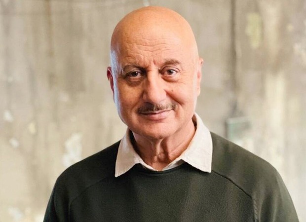 Anupam Kher's Project Heal India donates oxygen concentrators & BiPAP machines to BMC amid COVID-19 crisis Anupam Kher's Project Heal India donates oxygen concentrators & BiPAP machines to BMC amid COVID-19 crisis