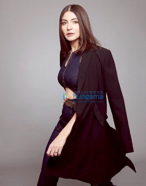 anushka sharma 2 8