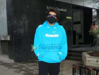 Photos: Arjun Kapoor snapped at clinic in Bandra