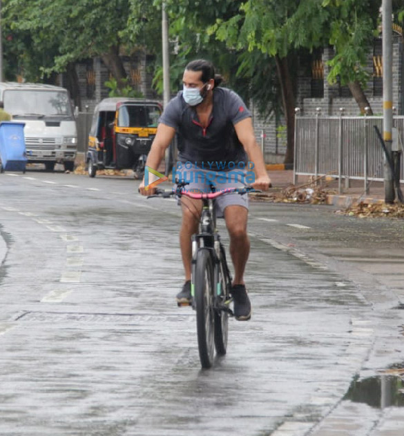 photos dino morea snapped in bandra 3