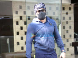 Photos: Emraan Hashmi spotted in Bandra