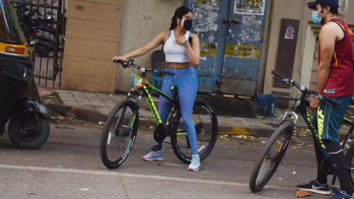 Photos: Janhvi Kapoor and Khushi Kapoor snapped cycling in Lokhandwala