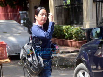 Photos: Kashmera Shah spotted in Bandra