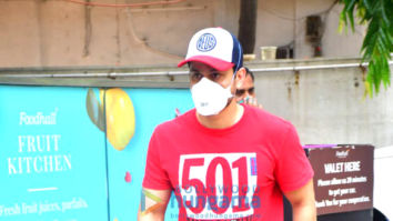 Photos: Kunal Kemmu spotted at Food Hall