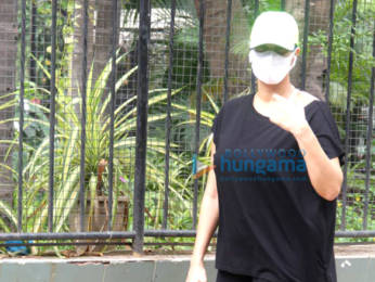 Photos: Neha Dhupia spotted in Bandra