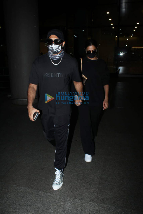 photos ranveer singh and deepika padukone snapped at the airport 4