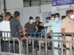 Photos: Salman Khan snapped at the vaccination centre in Dadar