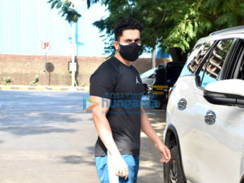 Photos: Sunny Singh Nijjar snapped in Juhu