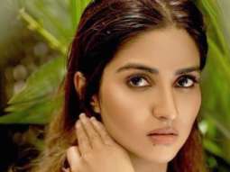 Pranutan Bahl’s soft glam look is perfect for the summer