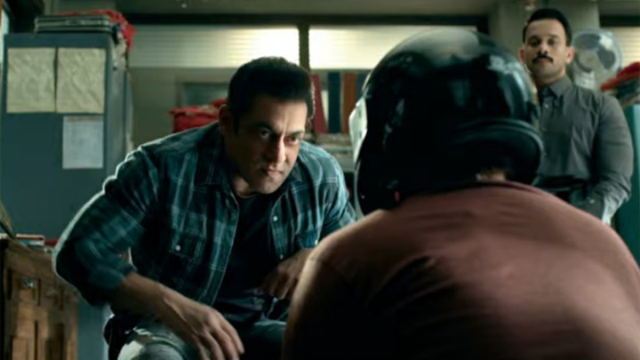 Radhe – Your Most Wanted Bhai: Dialogue Promo 2 | Salman Khan, Jacqueline Fernandez, Prabhu Deva Radhe – Your Most Wanted Bhai: Dialogue Promo 2 | Salman Khan, Jacqueline Fernandez, Prabhu Deva