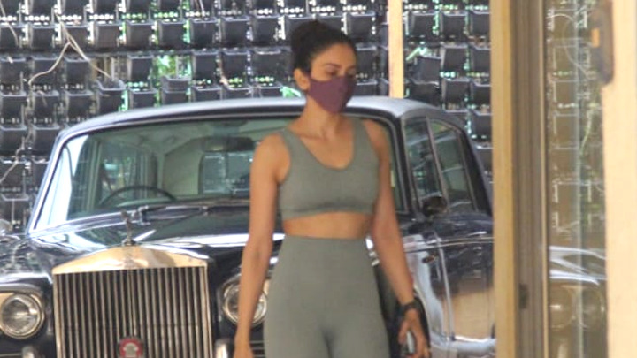 Rakul Preet Singh spotted post gym in Bandra