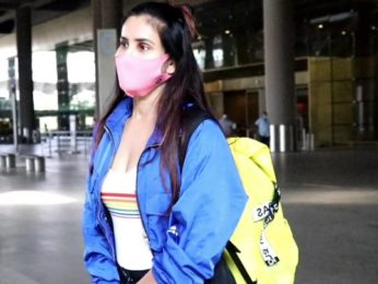 Spotted – Zoya Akhtar, Sonnalli Seygall and Sahil at Airport