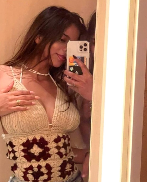 Suhana Khan is a total gen-z diva in beige crochet top