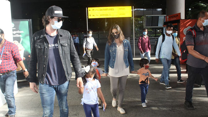 Sunny Leone with family spotted at Airport