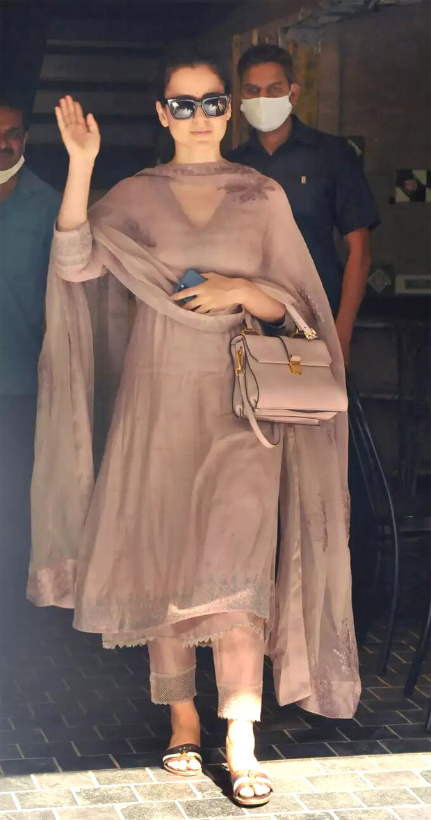 Take style cues from Kangana Ranaut on how to ace summer looks in ethnic outfits