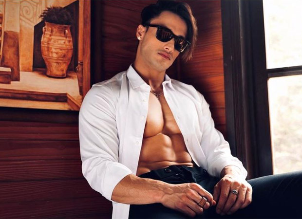 Asim Riaz to make Eid special with his debut rap 'Back To Start'; teaser out now 