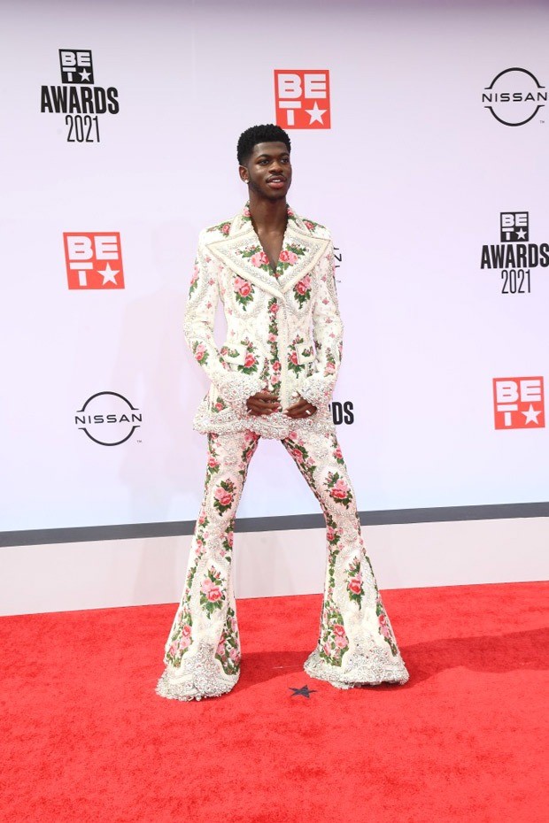 BET Awards 2021: Lil Nas X celebrates pride month in stunning floral ...