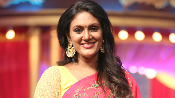 Devadarshini aka Umayal of The Family Man 2: “Samantha and I had a LAUGH over…”| Manoj Bajpayee Devadarshini aka Umayal of The Family Man 2: “Samantha and I had a LAUGH over…”| Manoj Bajpayee