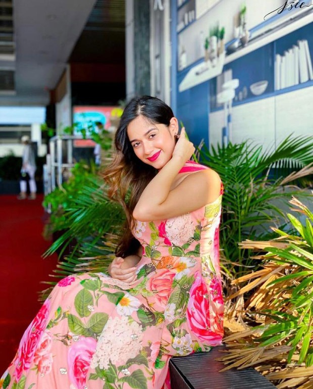 Jannat Zubair makes a sartorial statement in floral floor-length dress 