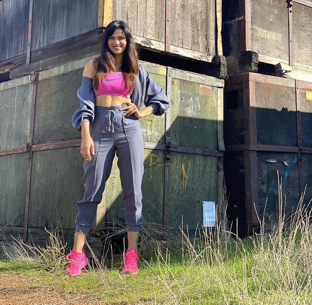 Khatron Ke Khiladi 11: Shweta Tiwari flaunts her abs; dons blue joggers and pink sports bra