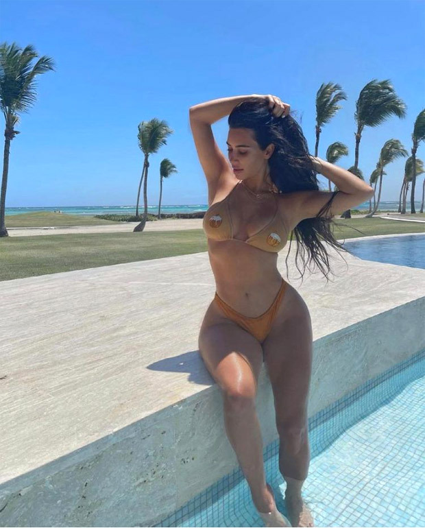 Kim Kardashian bares it all in skimpy bikini