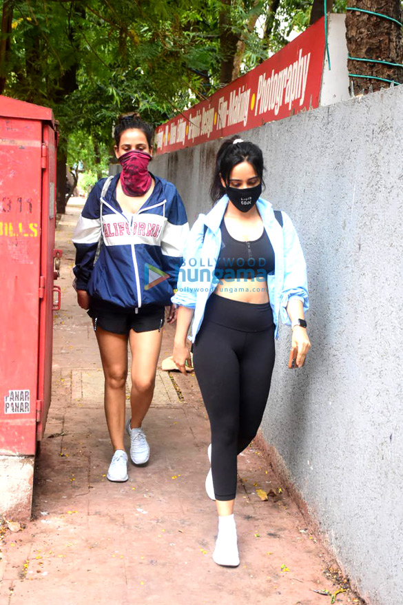 Photos: Aisha Sharma and Neha Sharma spotted in Bandra Photos: Aisha Sharma and Neha Sharma spotted in Bandra