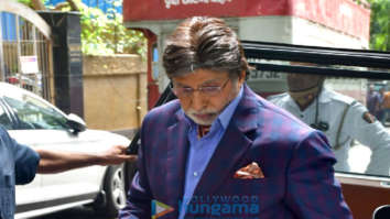 Photos: Amitabh Bachchan spotted at a shoot in Bandra