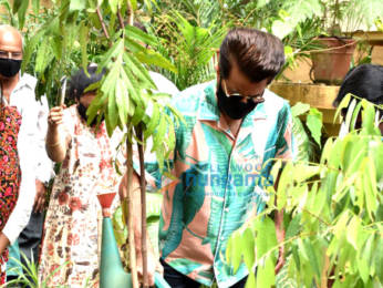 Photos: Anil Kapoor snapped at a tree plantation drive in Juhu