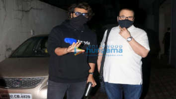 Photos: Arjun Kapoor snapped at Ramesh S Taurani’s office in Bandra