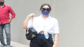 Photos: Bhumi Pednekar snapped in Bandra