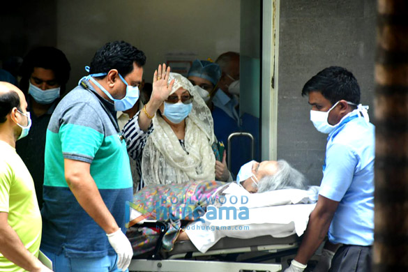 photos dilip kumar gets discharged from the hospital 1