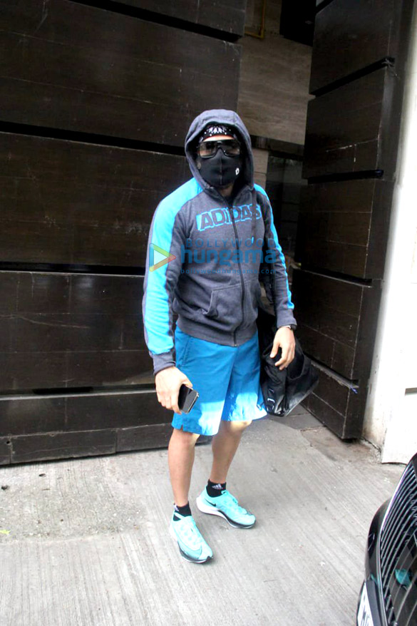photos emraan hashmi spotted at gym in bandra 2 3