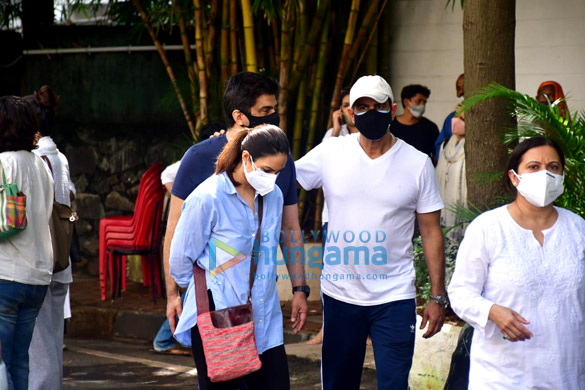 Photos: Huma Qureshi, Apurva Agnihotri, Ashish Chowdhry and others snapped at Mandira Bedi’s husband Raj Kaushal’s funeral in Bandra