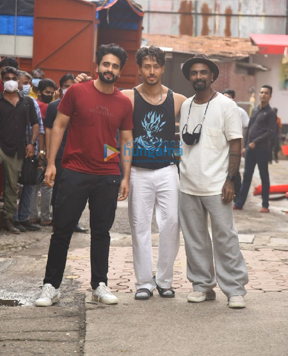Photos: Jackky Bhagnani, Tiger Shroff and Remo D’souza spotted outside SJ Studio in Saki Naka