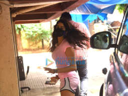 Photos: Janhvi Kapoor snapped at gym in Khar