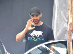 Photos: John Abraham spotted in Bandra
