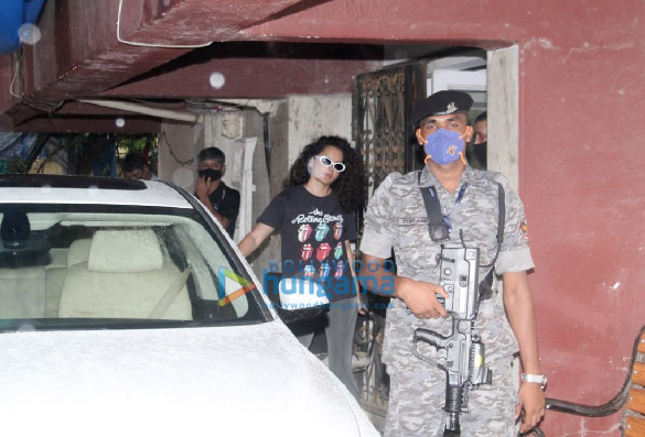 Photos: Kangana Ranaut spotted at pilates studio in Santacruz Photos: Kangana Ranaut spotted at pilates studio in Santacruz