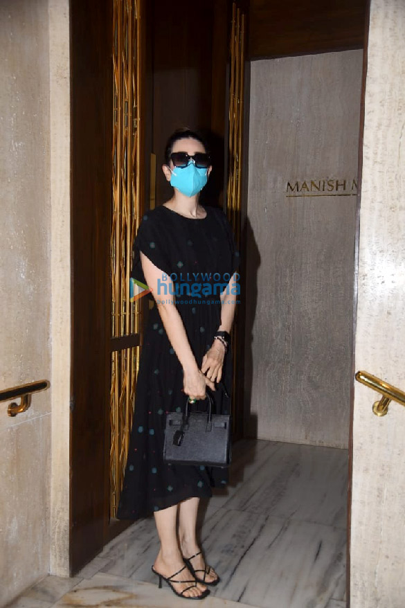 photos kareena kapoor khan malaika arora karisma kapoor and amrita arora snapped at manish malhotras house in bandra 3