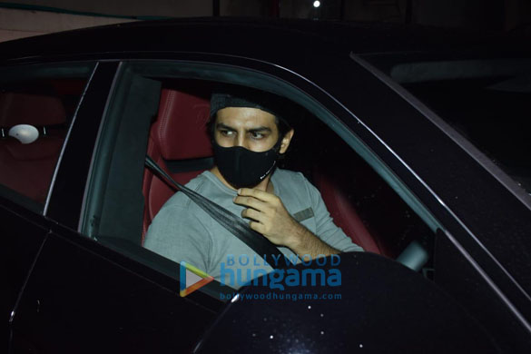photos kartik aaryan snapped in andheri 4 2