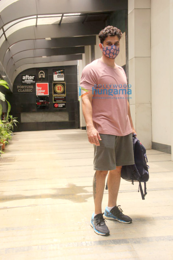 photos kunal kemmu spotted at the gym in khar 1