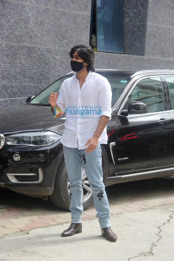photos meezaan jafri snapped outside the gym 2