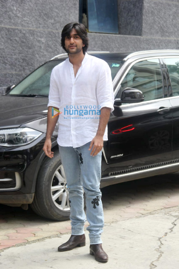 photos meezaan jafri snapped outside the gym 4
